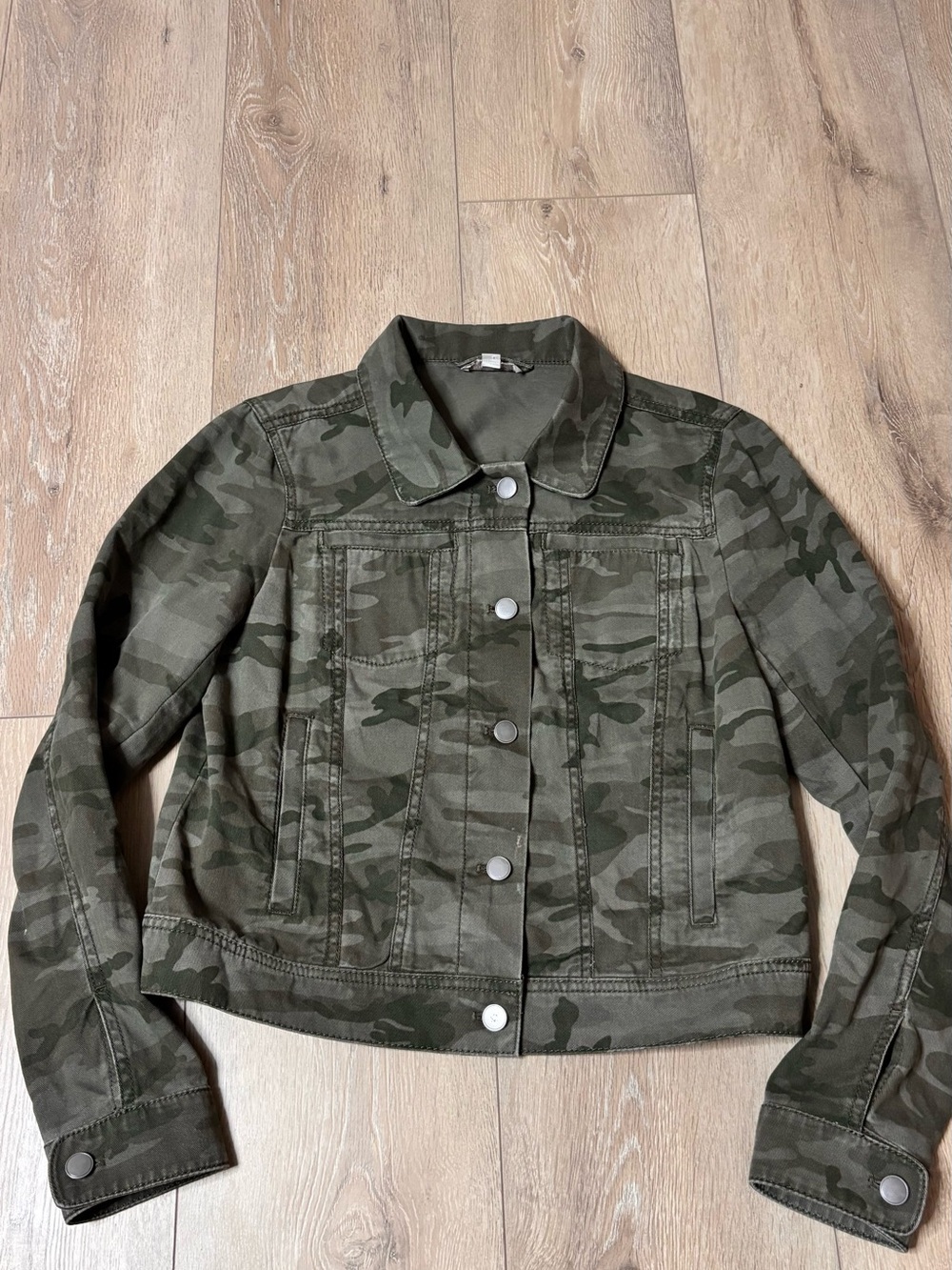 LOFT Camo Denim Trucker Jacket Green Camo Size Small